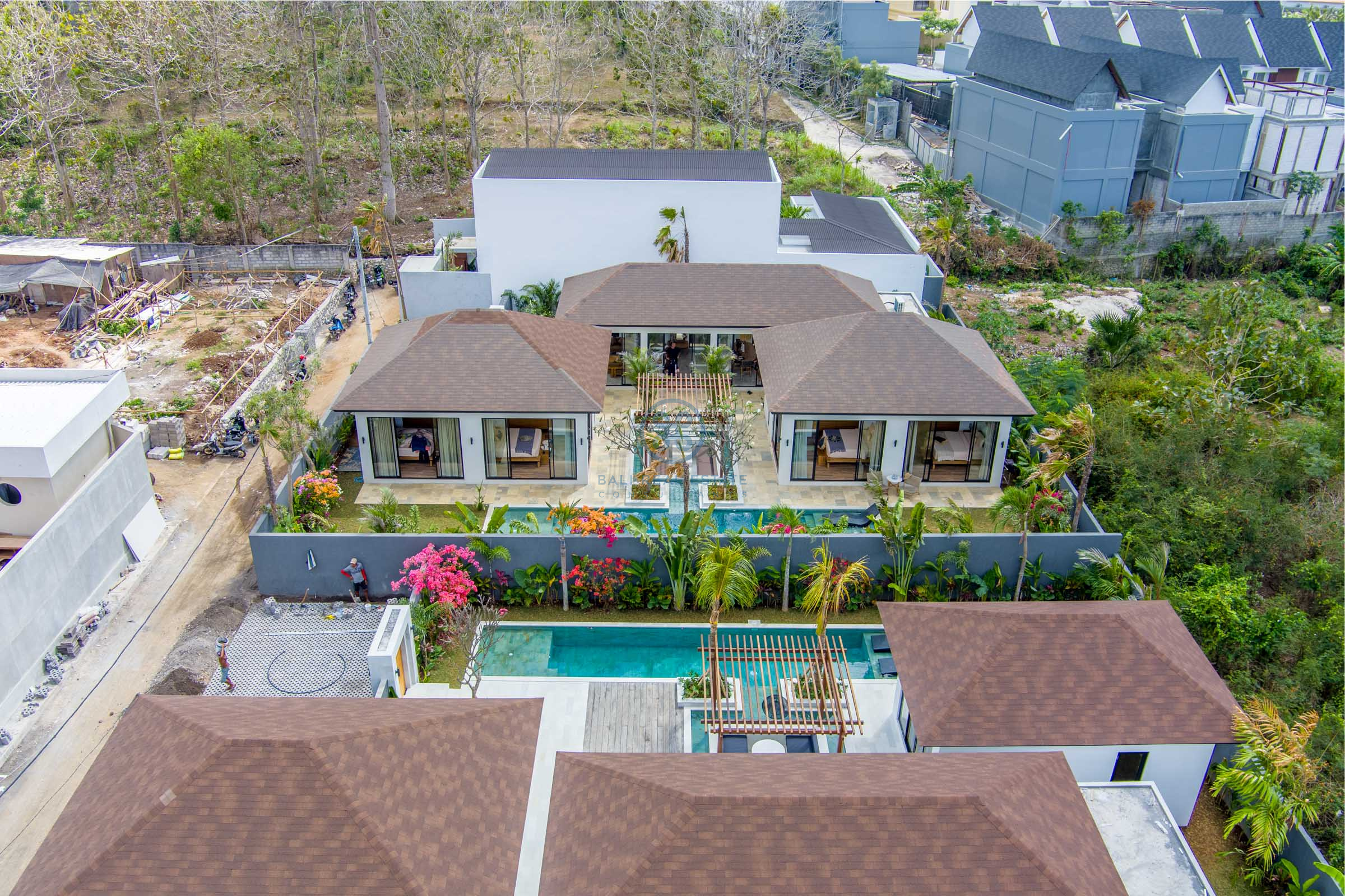 newly-built-4-bedroom-bright-boho-villa-drives-away-from-the-beach-in-ungasan-for-sale-rent-1