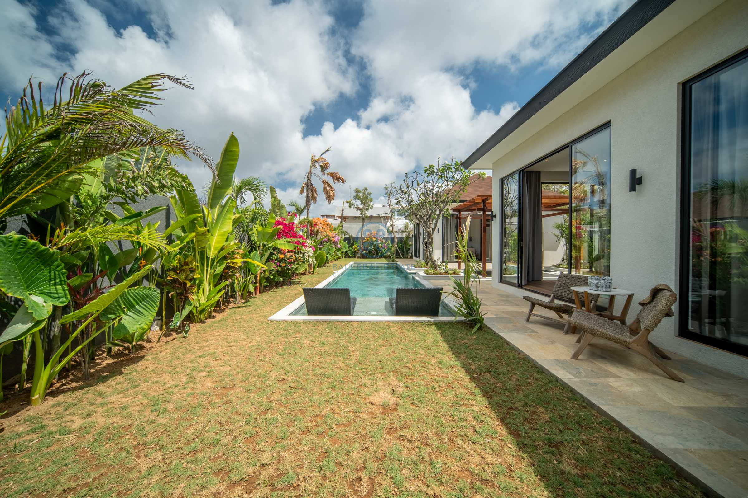 newly-built-4-bedroom-bright-boho-villa-drives-away-from-the-beach-in-ungasan-for-sale-rent-16