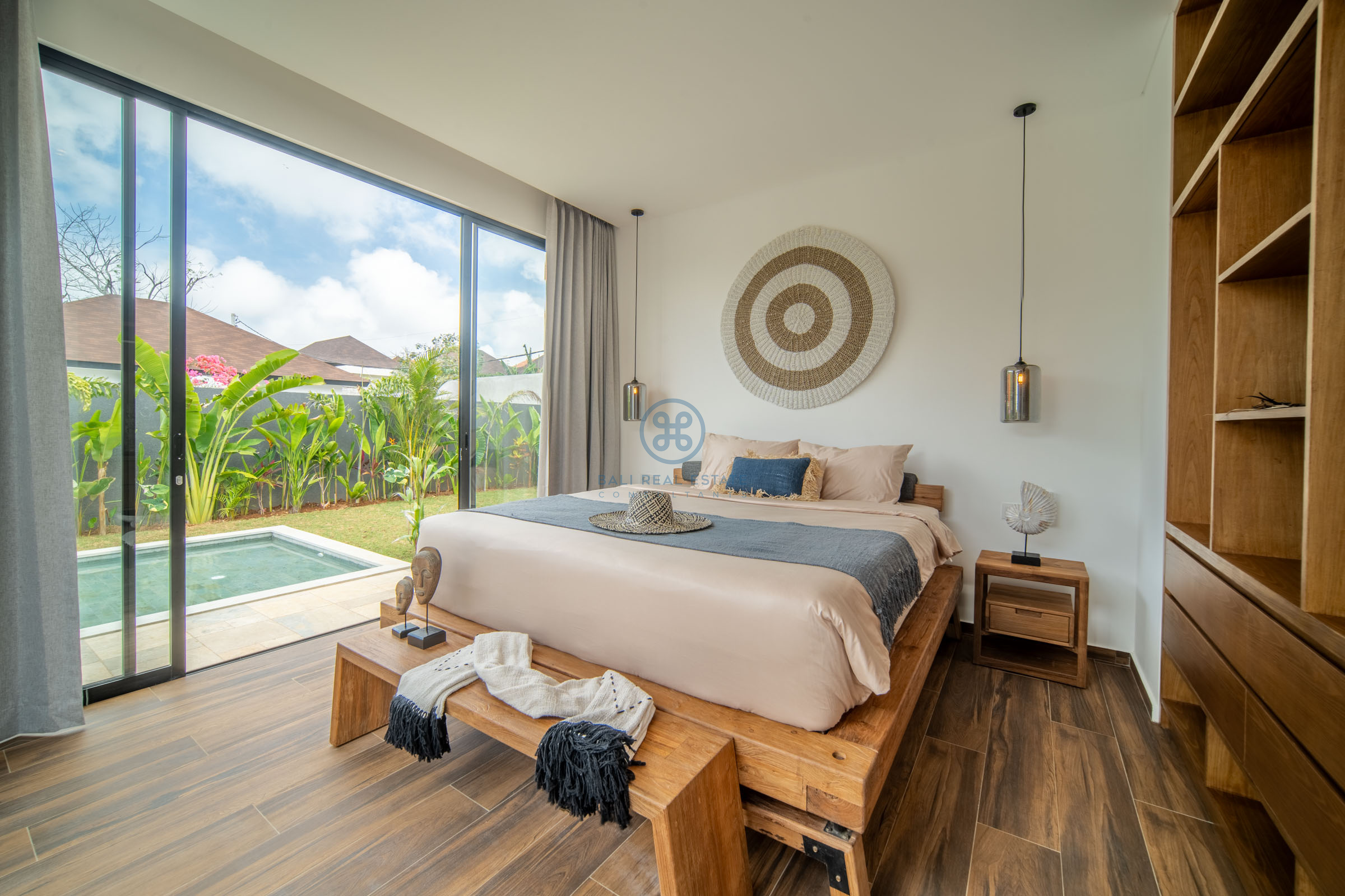 newly-built-4-bedroom-bright-boho-villa-drives-away-from-the-beach-in-ungasan-for-sale-rent-26