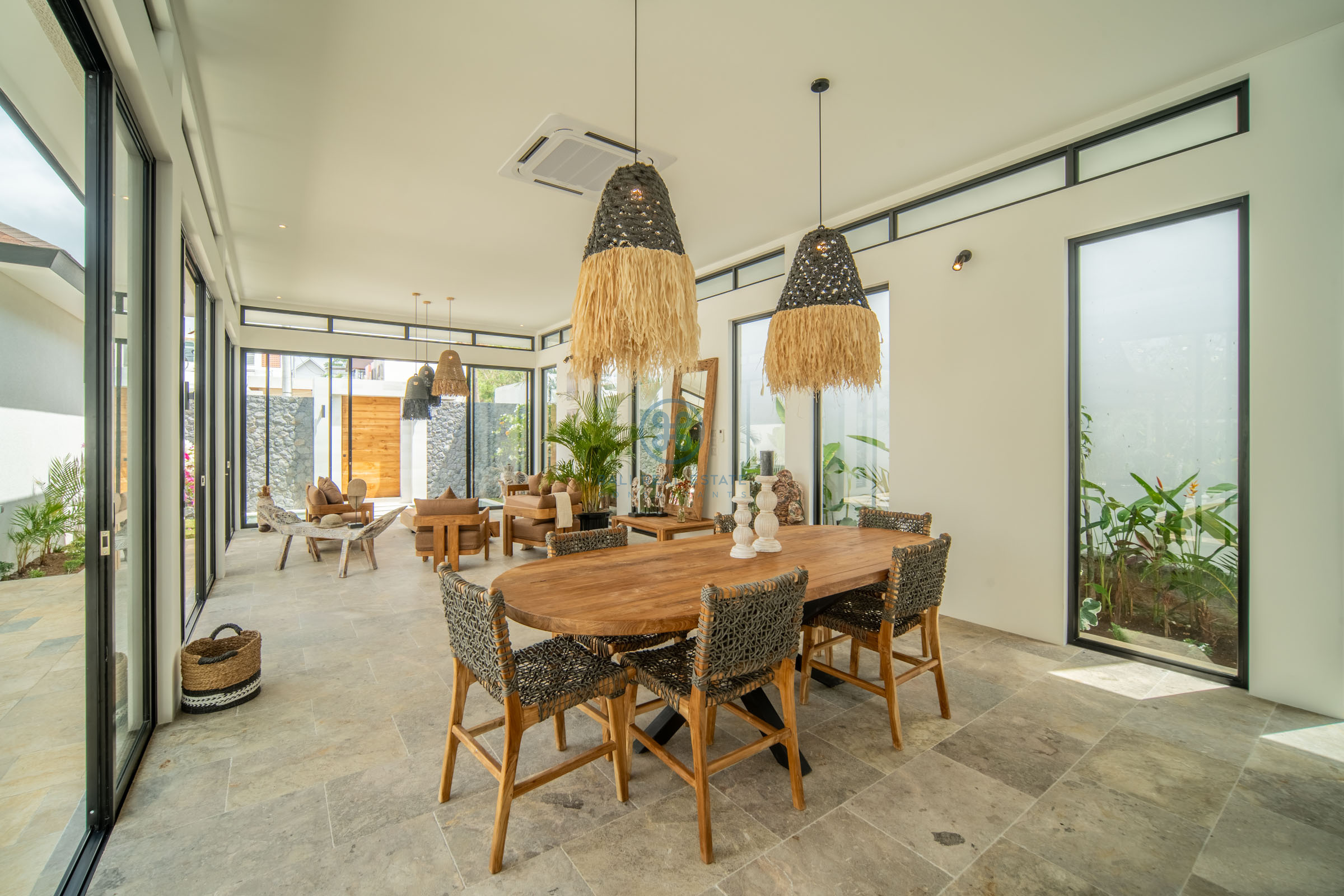 newly-built-4-bedroom-bright-boho-villa-drives-away-from-the-beach-in-ungasan-for-sale-rent-33