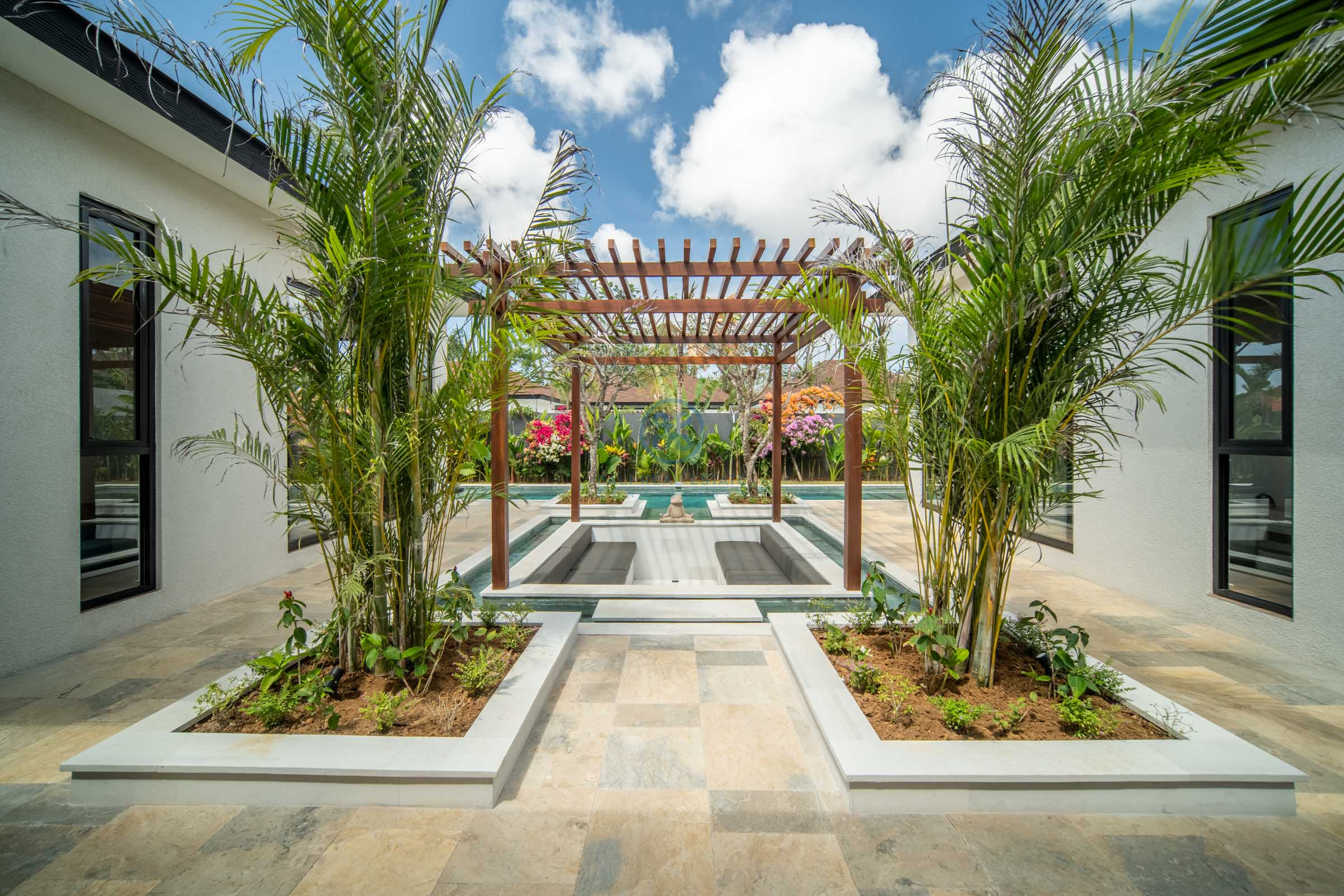 newly-built-4-bedroom-bright-boho-villa-drives-away-from-the-beach-in-ungasan-for-sale-rent-6